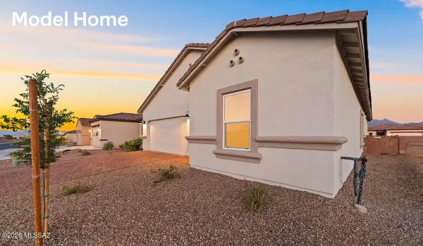 Property Slideshow image 3 of 44 | 870 n astronomer ln, Green Valley, AZ, 85614