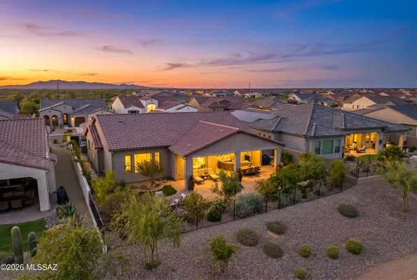 Property Slideshow image 2 of 51 | 61369 e limestone st, Oracle, AZ, 85623