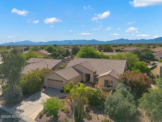 Property Slideshow image 2 of 50 | 1018 n cowboy canyon dr, Green Valley, AZ, 85614