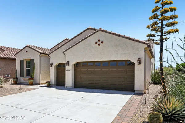 Property Slideshow image 3 of 51 | 61403 e dead wood trl, Oracle, AZ, 85623