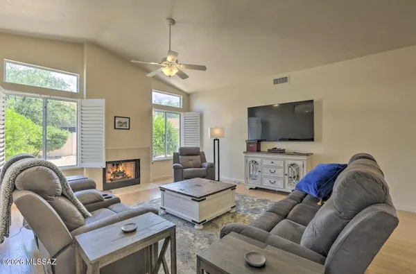 Property Slideshow image 3 of 12 | 63810 e canyon side ct court, Tucson, AZ, 85739