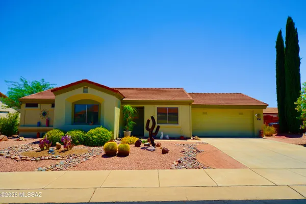 Property Slideshow image 3 of 32 | 1477 w prestwick dr, Green Valley, AZ, 85622