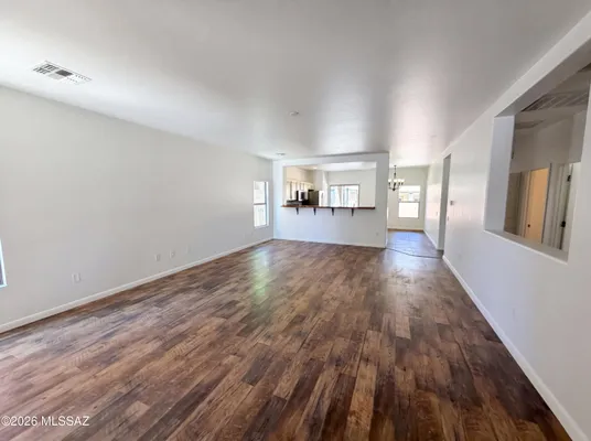 Property Slideshow image 3 of 19 | 880 w calle valenciana, Sahuarita, AZ, 85629