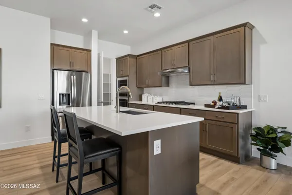 Property Slideshow image 2 of 18 | 30654 s willet way, Oracle, AZ, 85623
