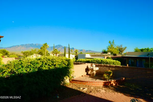 Property Slideshow image 2 of 28 | 1021 w camino sagasta, Green Valley, AZ, 85622