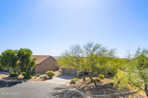 Property Slideshow image 2 of 48 | 763 n skywalker pl, Green Valley, AZ, 85614