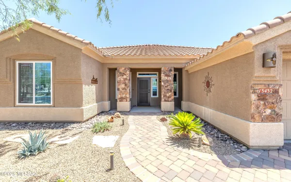Property Slideshow image 3 of 44 | 13432 n heritage gateway ave, Marana, AZ, 85658