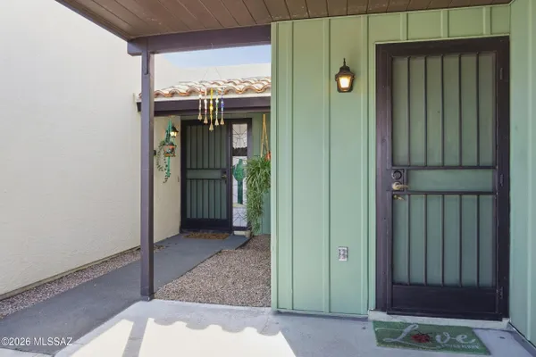Property Slideshow image 2 of 30 | 1176 s alpine cir, Green Valley, AZ, 85614