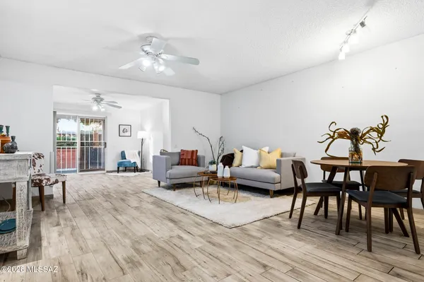 Property Slideshow image 3 of 32 | 1128 s alpine cir, Green Valley, AZ, 85614