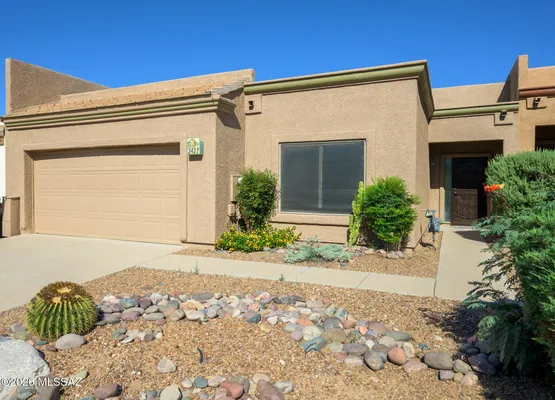 Property Slideshow image 2 of 21 | 2427 s orchard view dr, Green Valley, AZ, 85614