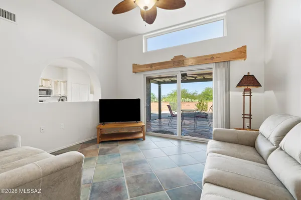 Property Slideshow image 3 of 21 | 2427 s orchard view dr, Green Valley, AZ, 85614