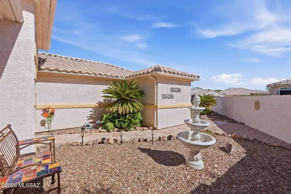 Property Slideshow image 3 of 33 | 306 w continental vista pl, Green Valley, AZ, 85614