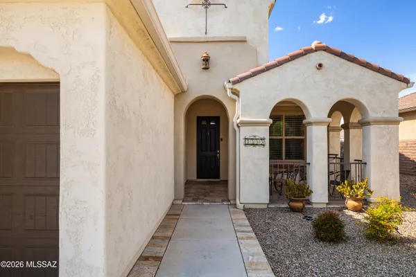 Property Slideshow image 2 of 32 | 2555 e josephine view dr, Green Valley, AZ, 85614