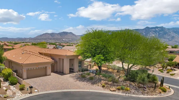 Property Slideshow image 2 of 50 | 39790 s riverwood dr, Tucson, AZ, 85739