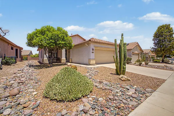 Property Slideshow image 2 of 29 | 8040 w morning light way, Tucson, AZ, 85743