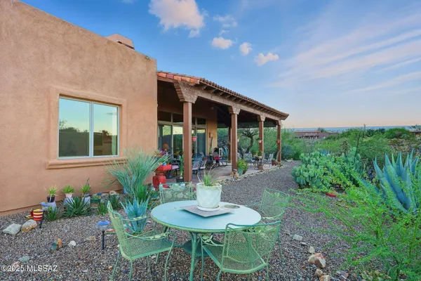 Property Slideshow image 3 of 50 | 762 w placita quieta, Green Valley, AZ, 85622