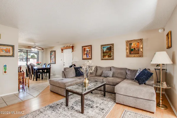 Property Slideshow image 3 of 45 | 321 s abrego dr, Green Valley, AZ, 85614