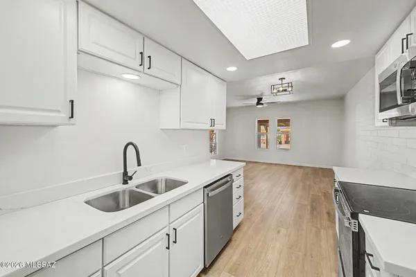 Property Slideshow image 2 of 30 | 265 n camino del vate, Green Valley, AZ, 85614