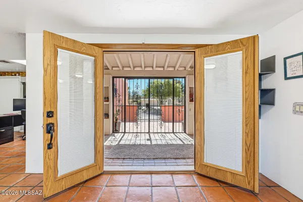 Property Slideshow image 2 of 47 | 1121 n abrego dr, Green Valley, AZ, 85614