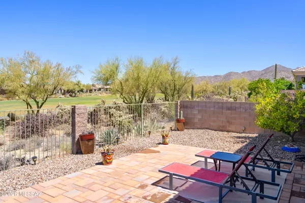 Property Slideshow image 2 of 23 | 13331 n heritage gateway ave, Marana, AZ, 85658