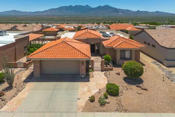 Property Slideshow image 3 of 46 | 4877 s meadow ridge dr, Green Valley, AZ, 85622