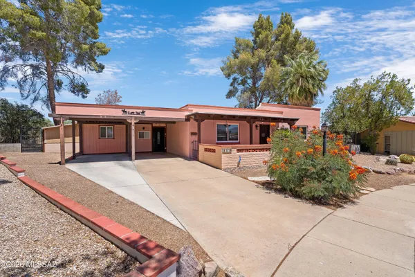 Property Slideshow image 3 of 29 | 177 n abrego dr, Green Valley, AZ, 85614