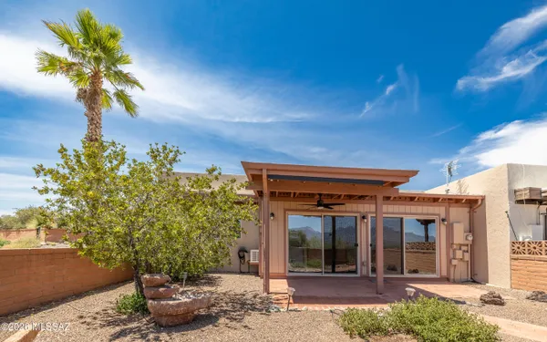 Property Slideshow image 2 of 35 | 825 w bella vista dr, Green Valley, AZ, 85614