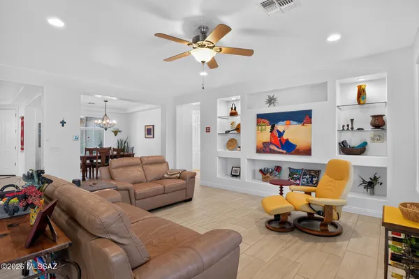 Property Slideshow image 3 of 51 | 13745 e poelstra st, Vail, AZ, 85641