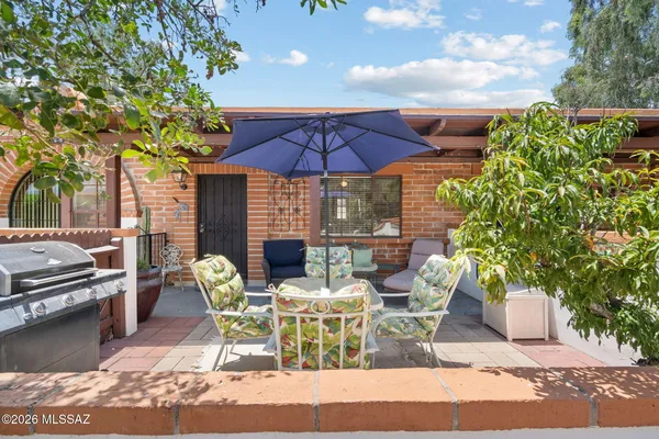 Property Slideshow image 3 of 31 | 360 s paseo pena c, Green Valley, AZ, 85614