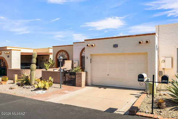 Property Slideshow image 3 of 35 | 1366 w calle mendoza, Green Valley, AZ, 85622