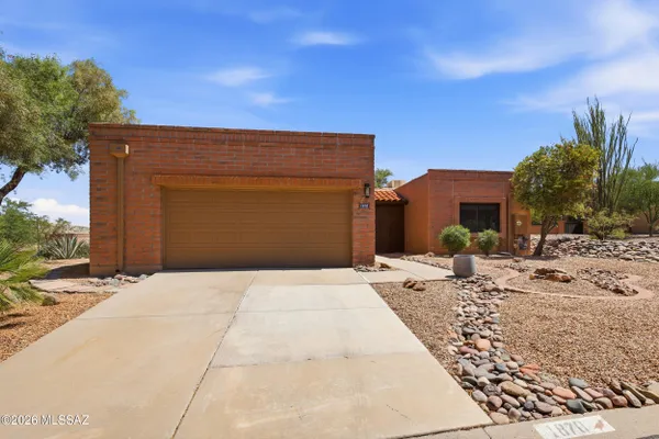 Property Slideshow image 2 of 31 | 1870 w placita del zacaton, Green Valley, AZ, 85622
