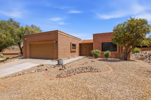 Property Slideshow image 3 of 31 | 1870 w placita del zacaton, Green Valley, AZ, 85622