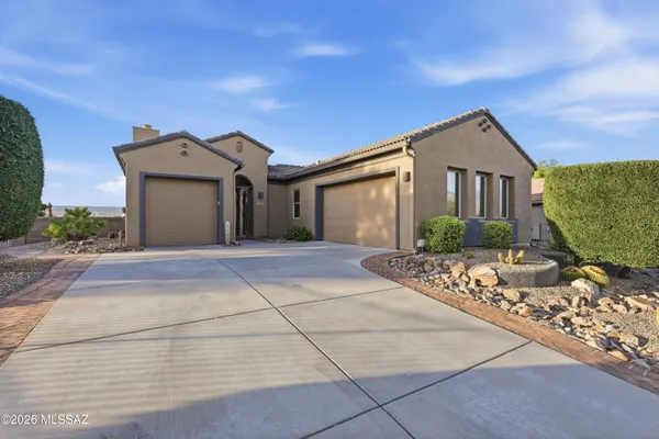 Property Slideshow image 3 of 47 | 2208 w bassett peak dr, Green Valley, AZ, 85622