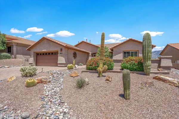 Property Slideshow image 3 of 50 | 38971 s moonwood dr, Tucson, AZ, 85739