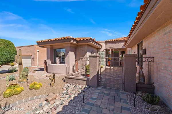 Property Slideshow image 3 of 35 | 1587 w baltusrol dr, Green Valley, AZ, 85622