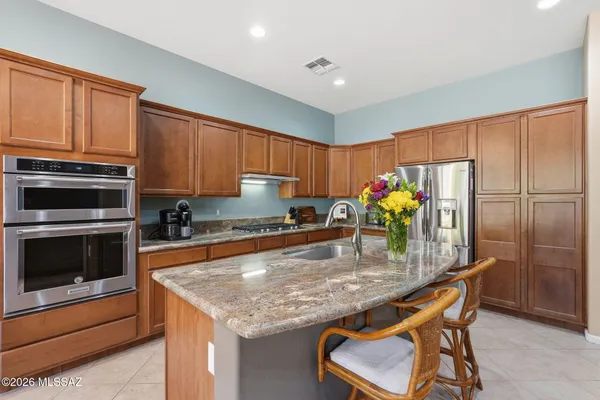 Property Slideshow image 3 of 44 | 37904 s skyline dr, Saddlebrooke, AZ, 85739