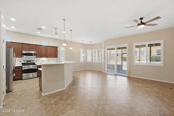 Property Slideshow image 3 of 31 | 1007 w tenniel dr, Green Valley, AZ, 85614