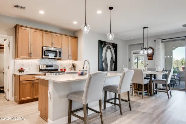Property Slideshow image 2 of 42 | 1348 e basalt dr, Green Valley, AZ, 85614