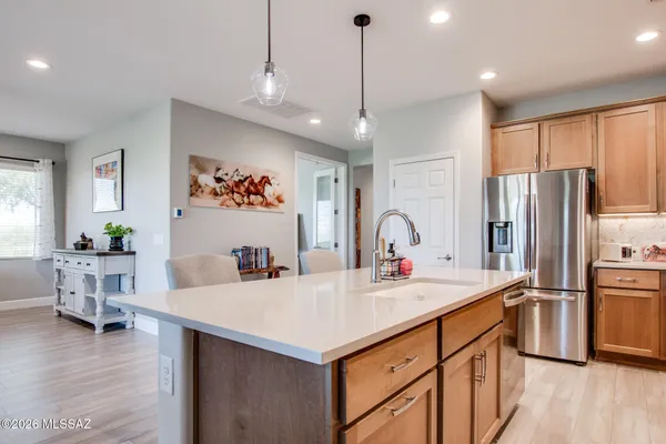 Property Slideshow image 3 of 42 | 1348 e basalt dr, Green Valley, AZ, 85614