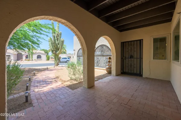 Property Slideshow image 3 of 44 | 342 e placita idilio, Green Valley, AZ, 85614