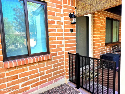 Property Slideshow image 2 of 27 | 210 w camino alameda a, Green Valley, AZ, 85614
