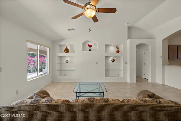 Property Slideshow image 3 of 42 | 1547 n buttes dr, Green Valley, AZ, 85614