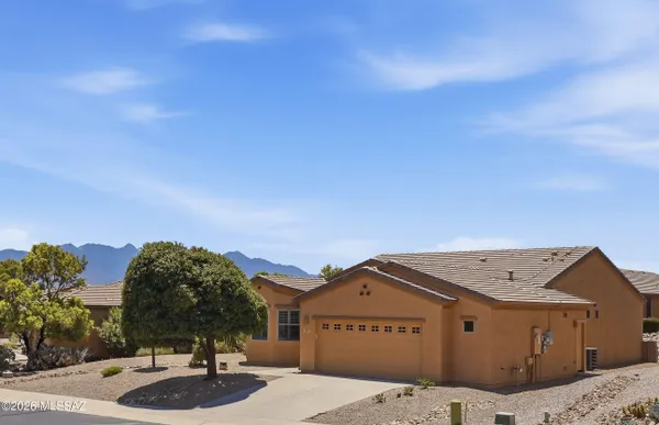 Property Slideshow image 2 of 34 | 1007 w tenniel dr, Green Valley, AZ, 85614