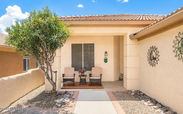 Property Slideshow image 3 of 39 | 13537 n holly grape dr, Marana, AZ, 85658