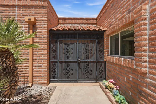 Property Slideshow image 2 of 39 | 3910 s via, Green Valley, AZ, 85622