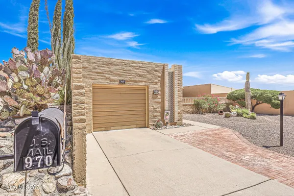 Property Slideshow image 2 of 50 | 970 w camino sagasta, Green Valley, AZ, 85622
