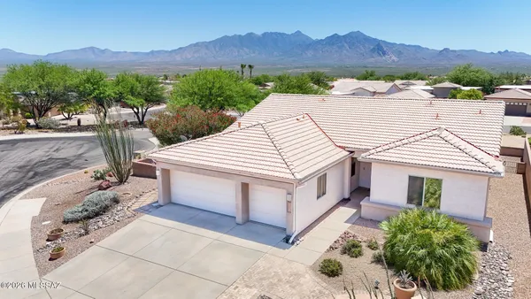 Property Slideshow image 2 of 46 | 4579 s camino del tejon, Green Valley, AZ, 85622