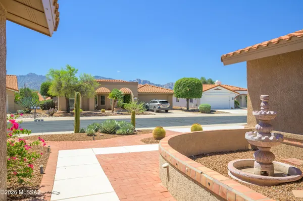Property Slideshow image 2 of 50 | 14701 n alamo canyon dr, Oro Valley, AZ, 85755