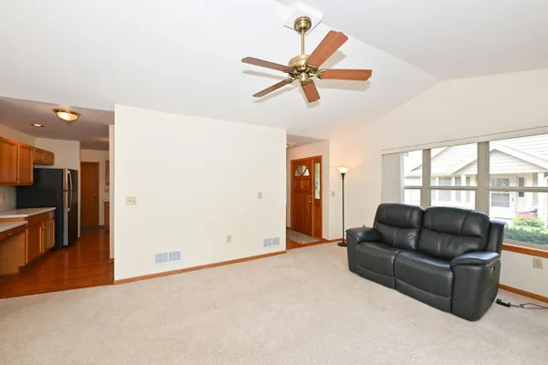 Property Slideshow image 3 of 23 | n24w24000 brandon oaks dr a, Pewaukee, WI, 53072