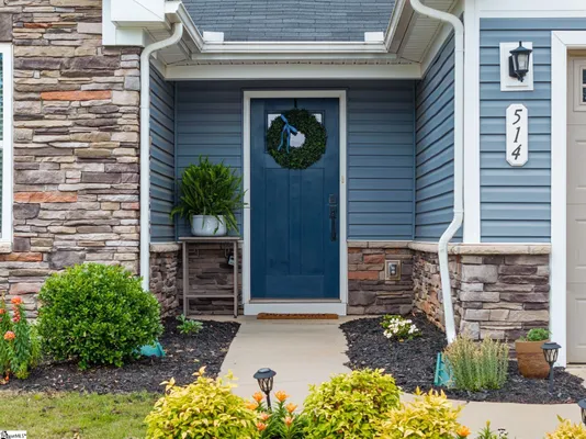 Property Slideshow image 2 of 29 | 514 olivia springs dr, Spartanburg, SC, 29302